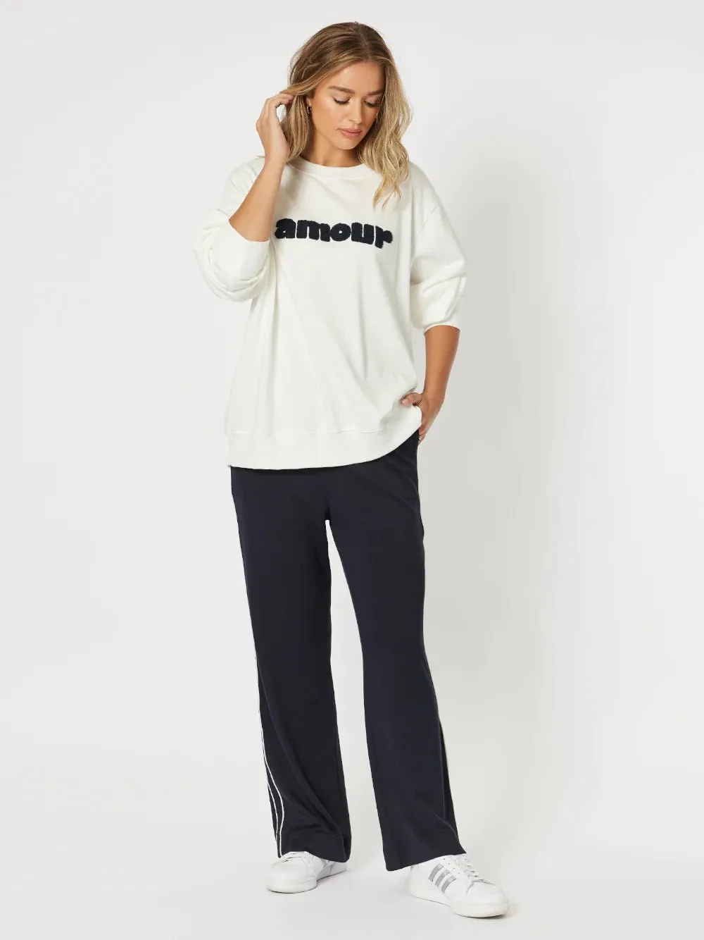AMOUR SWEATSHIRT