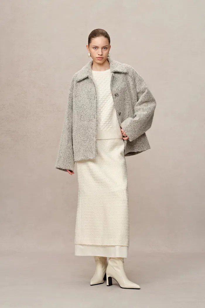 Blossom Detachable Fur Collar Coat in Ultra-Light Alpaca Bouclé