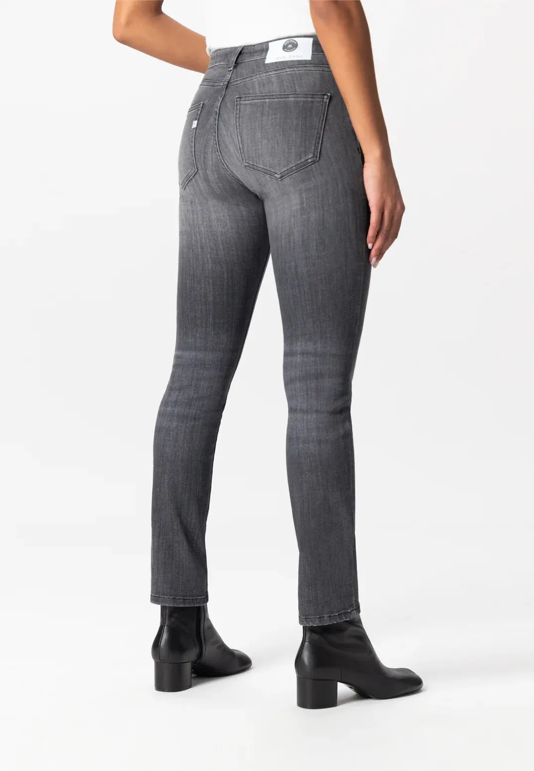 Faye Straight Jeans | Authentic Black
