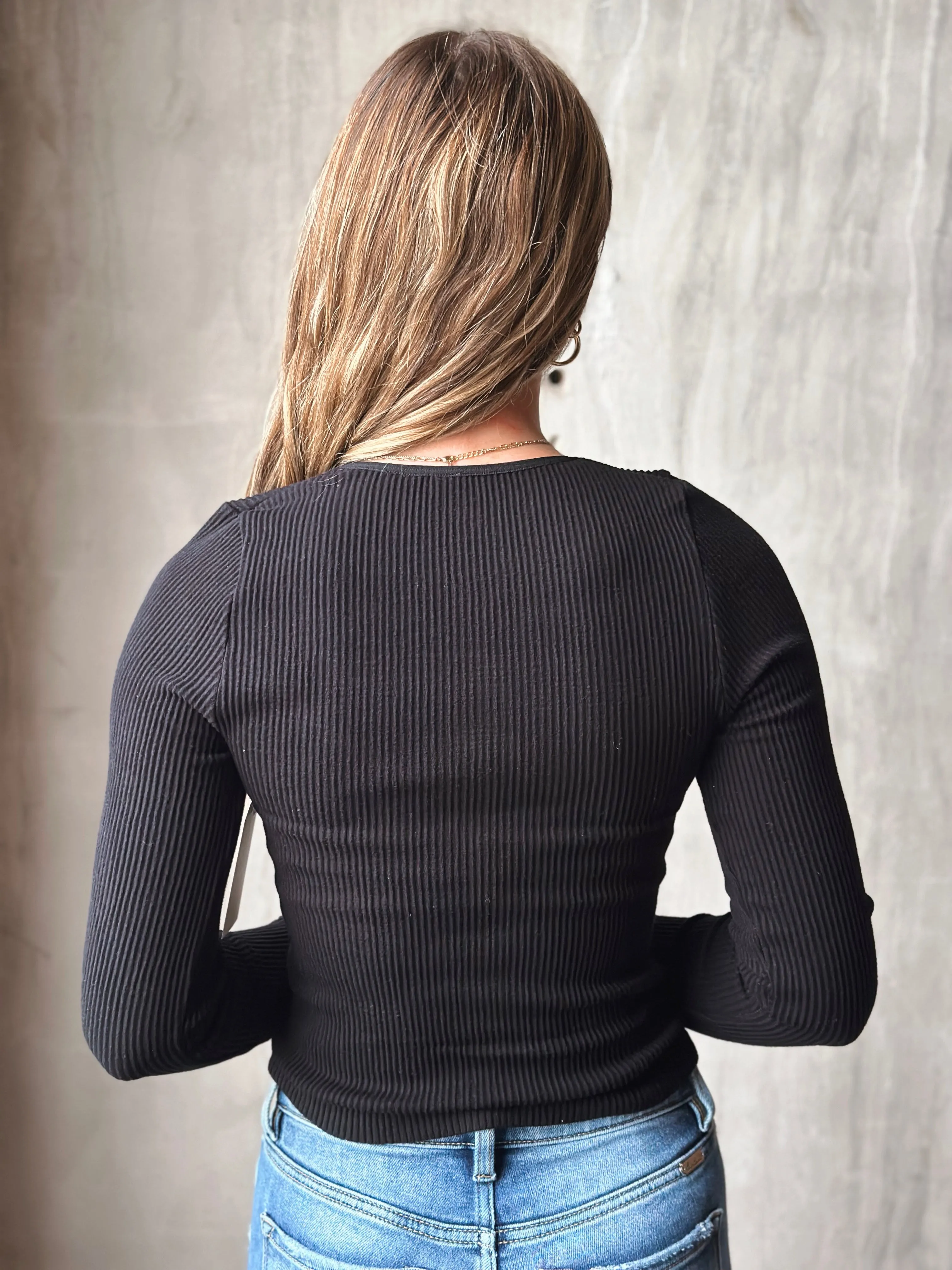 Suri Ribbed Top